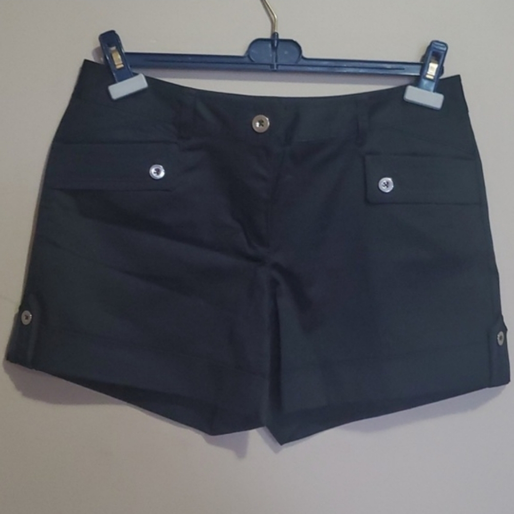 White house black market golf shorts size 8
